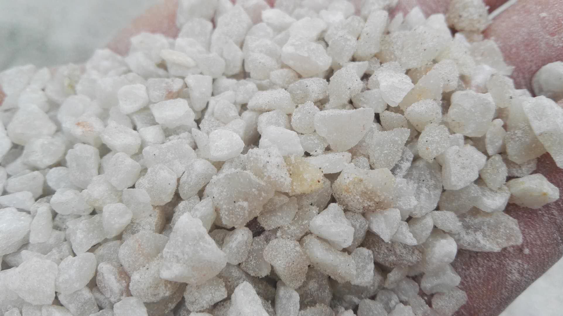 石英砂<a href='http://m.1818xinwen.com/jsll/' target='_blank'><u>濾料生產廠家</u></a>